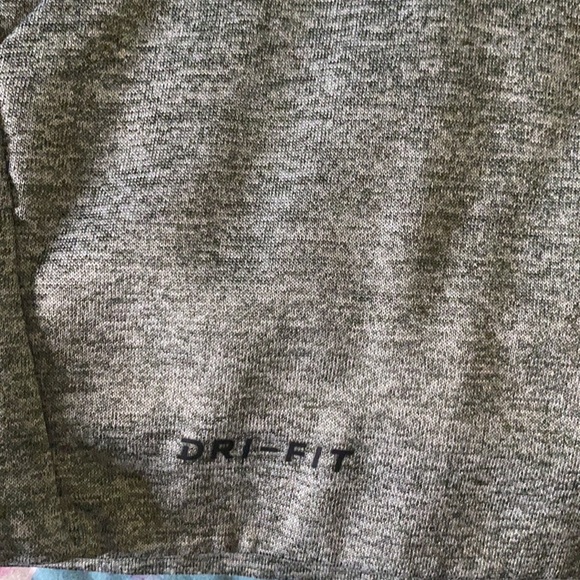 Nike Sweater - Picture 3 of 5